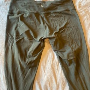 Olive lululemon leggings